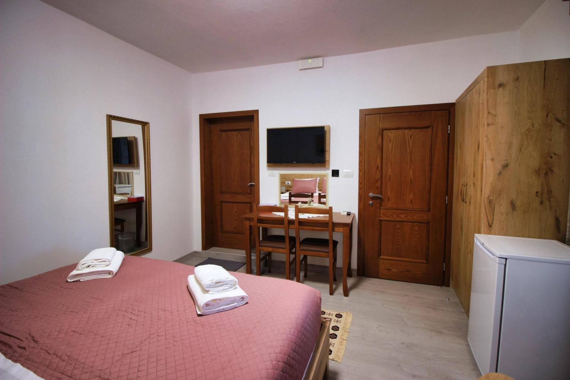 Emblematic House Apartment 4 Gjirokastër Exteriör bild