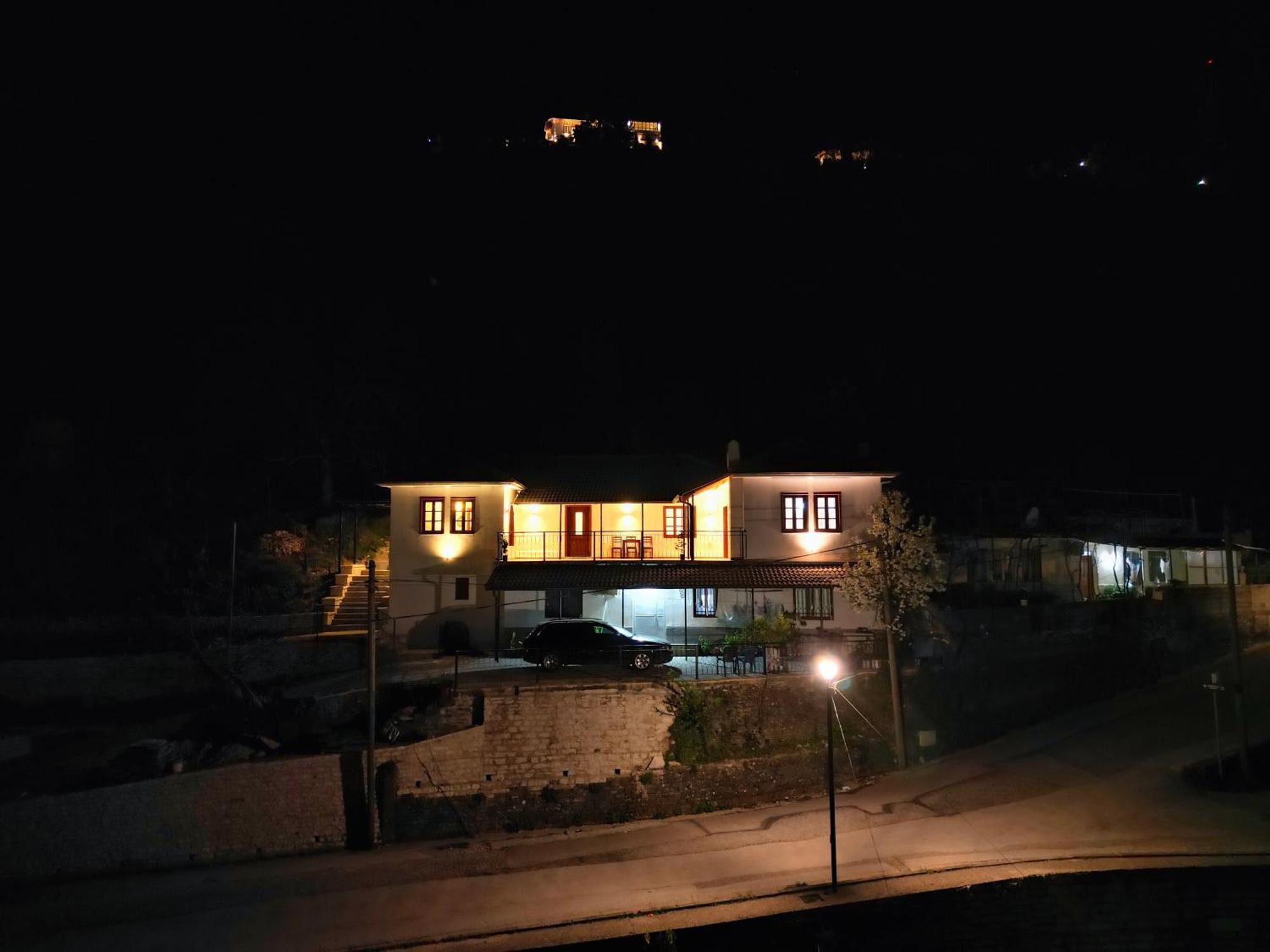 Emblematic House Apartment 4 Gjirokastër Exteriör bild