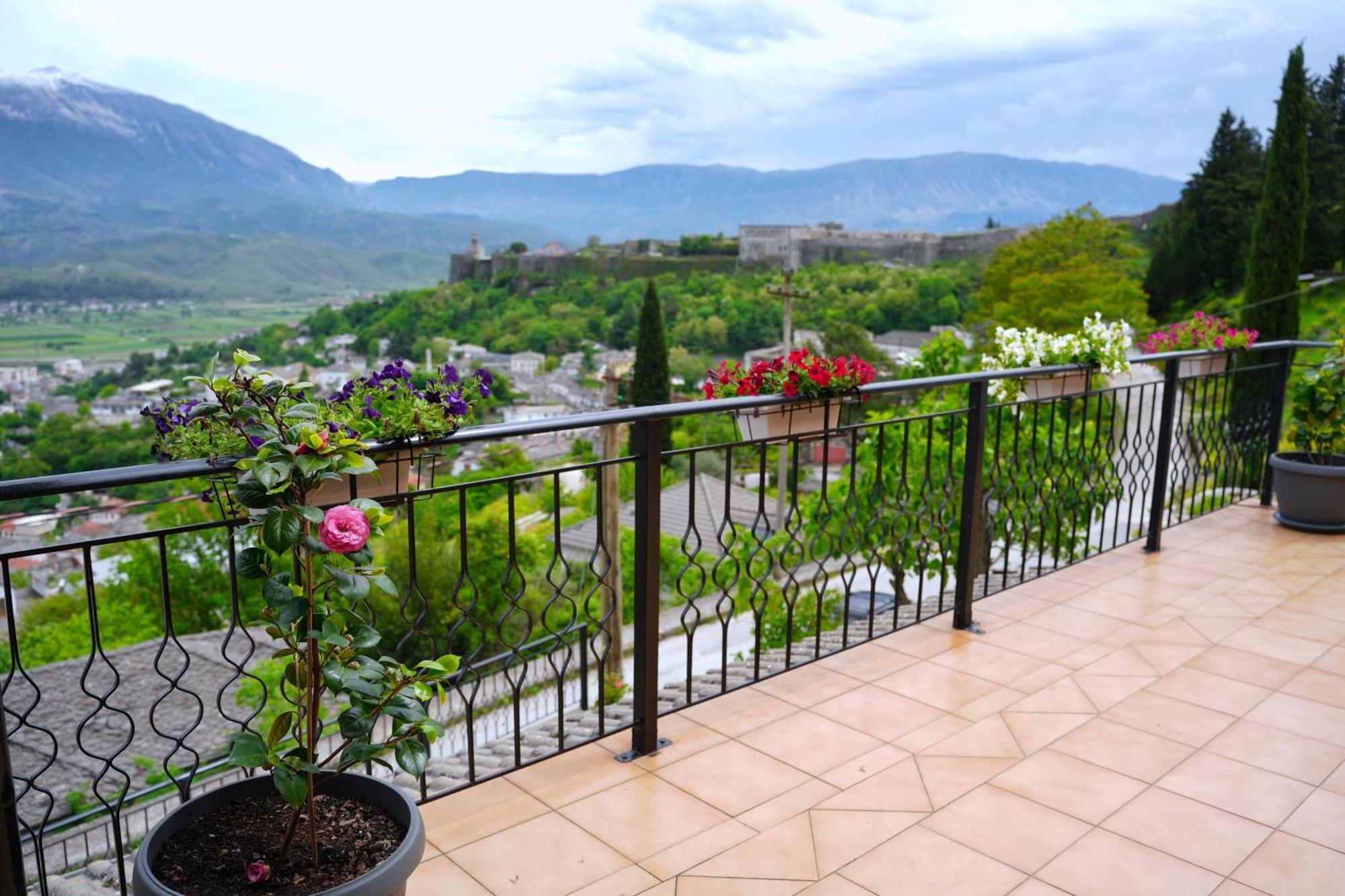 Emblematic House Apartment 4 Gjirokastër Exteriör bild