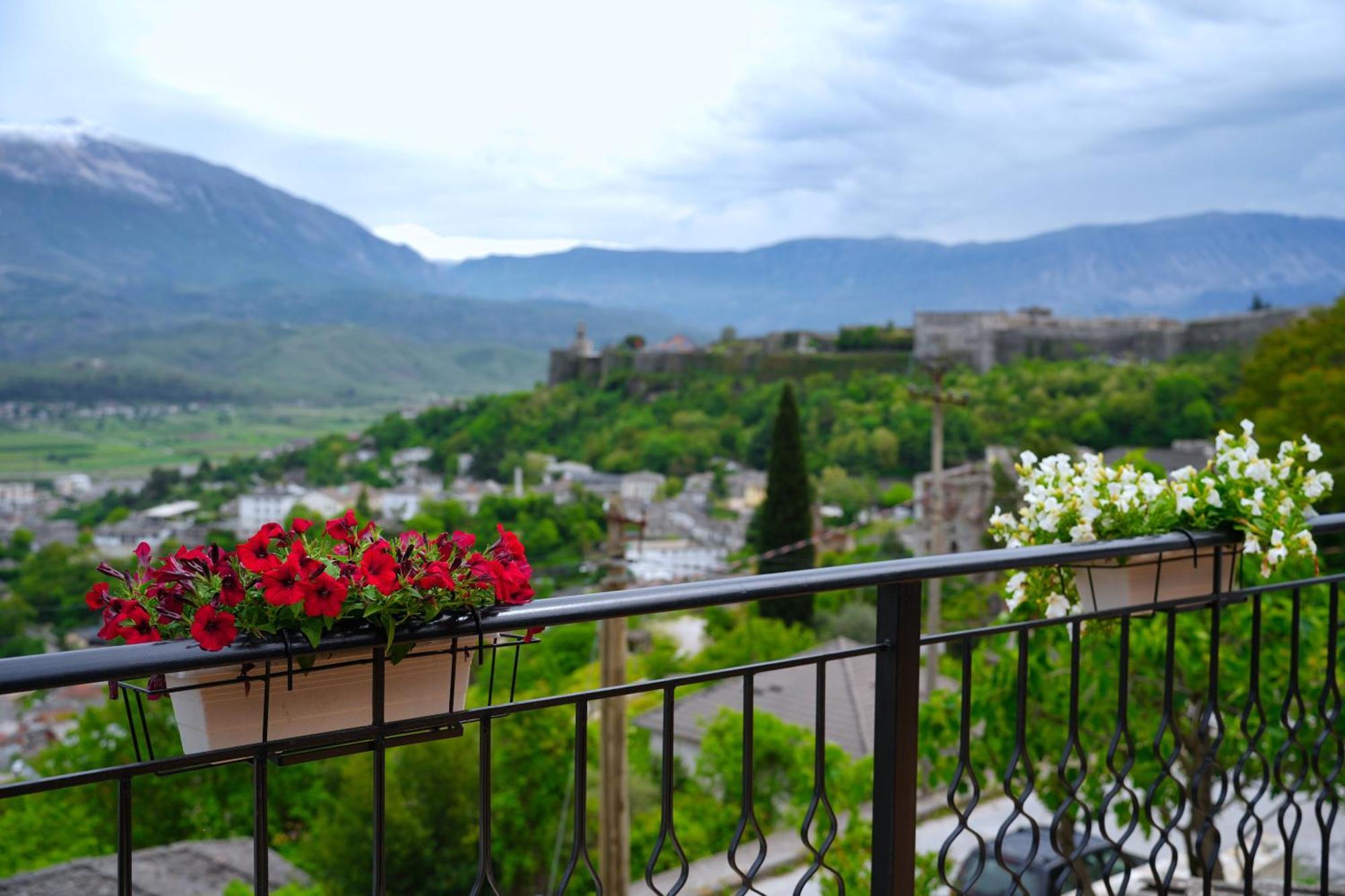 Emblematic House Apartment 4 Gjirokastër Exteriör bild