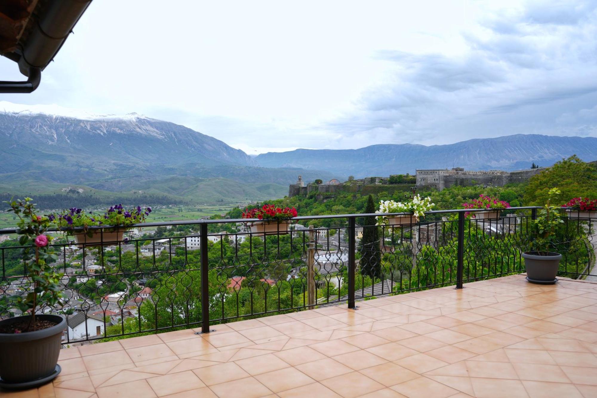 Emblematic House Apartment 4 Gjirokastër Exteriör bild